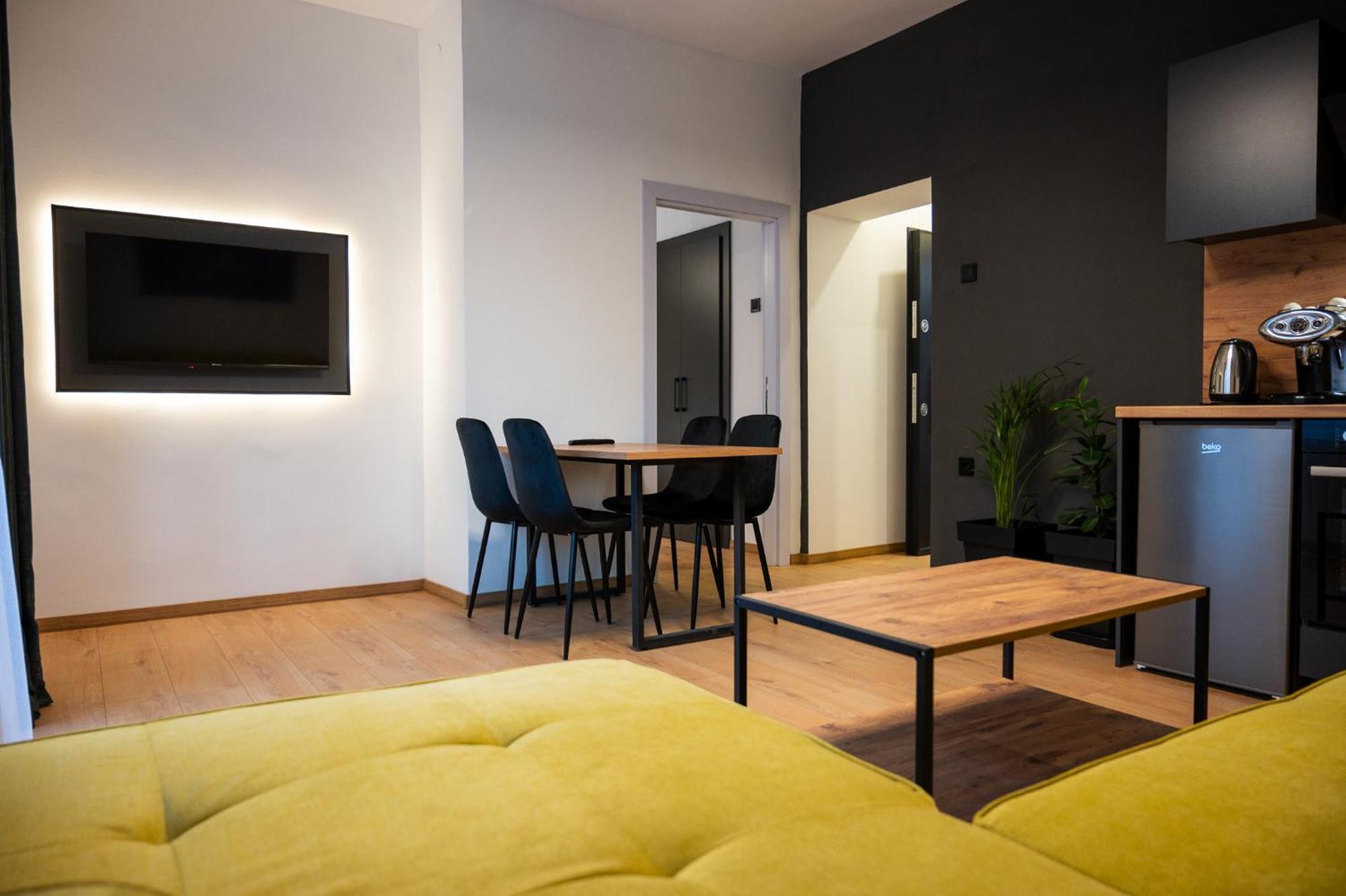 Casa Central Apartments سكوبجي المظهر الخارجي الصورة